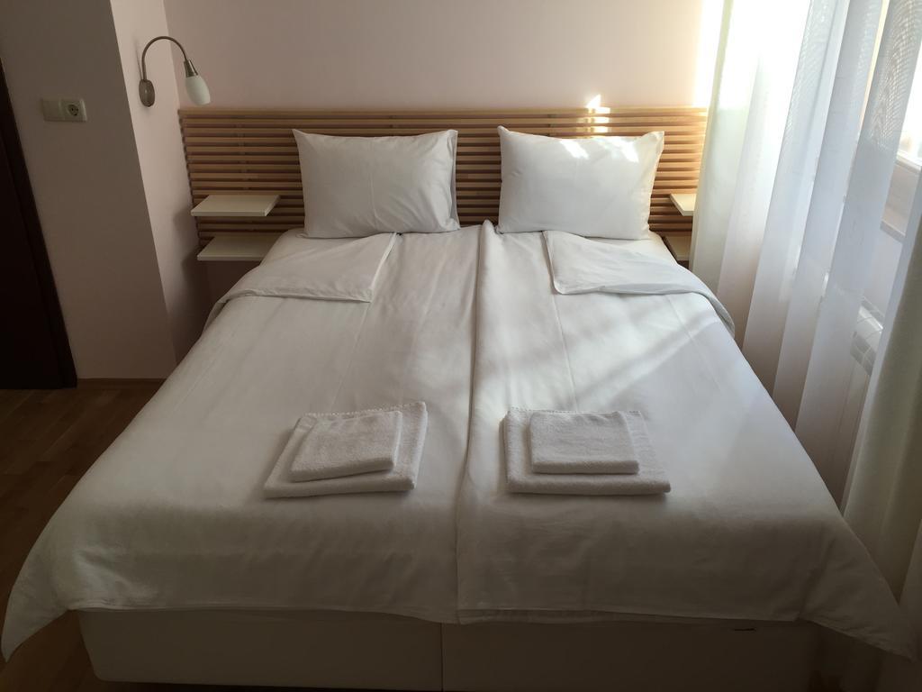 Mala Planina Guest House Iskrets Exterior foto