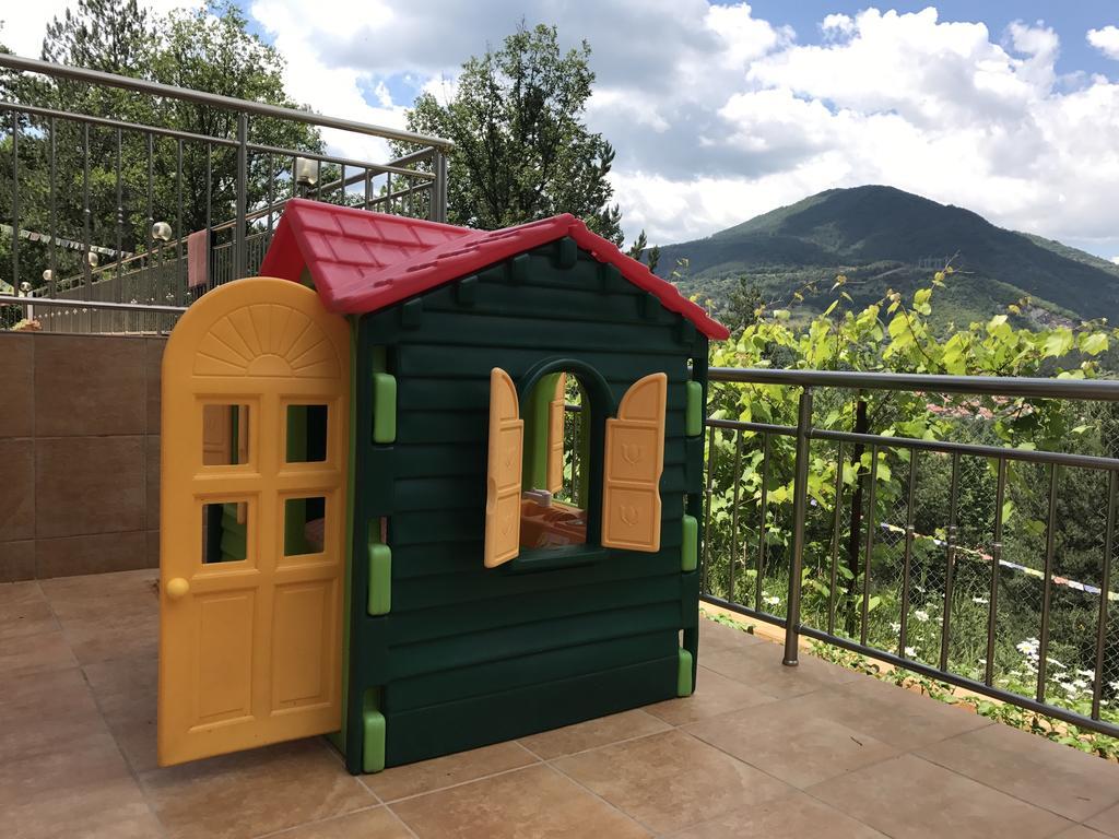 Mala Planina Guest House Iskrets Exterior foto